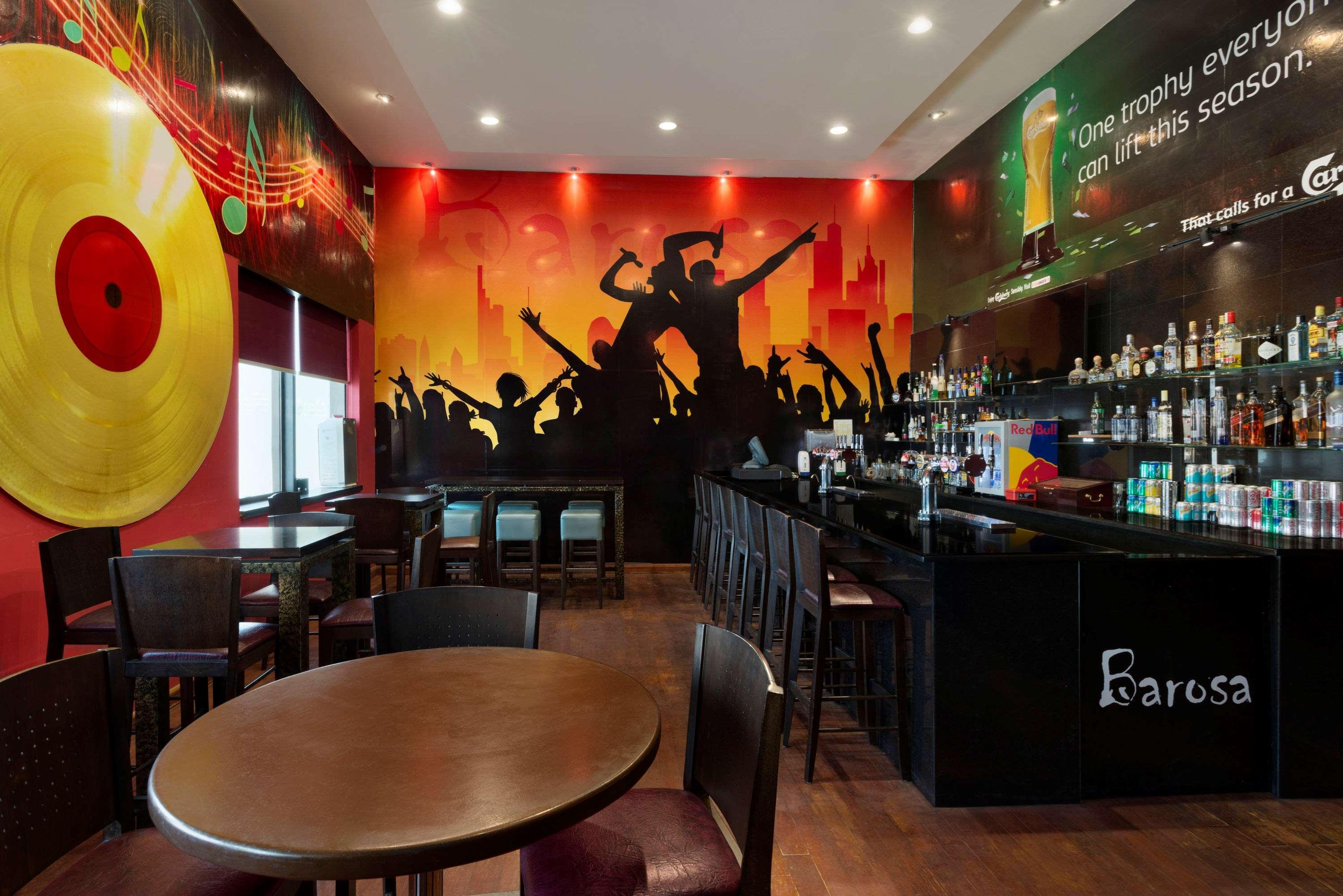 Hotel Ramada Downtown Abou Dabi Extérieur photo