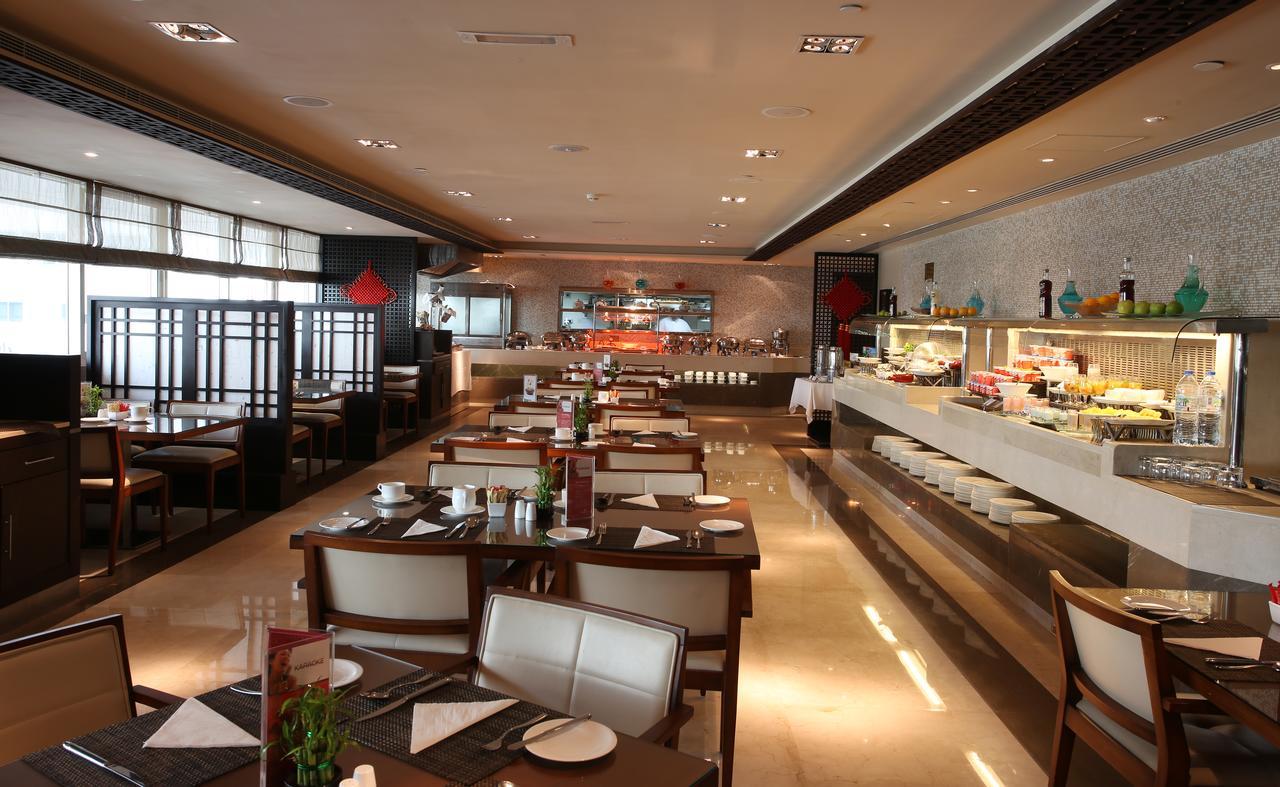 Hotel Ramada Downtown Abou Dabi Extérieur photo