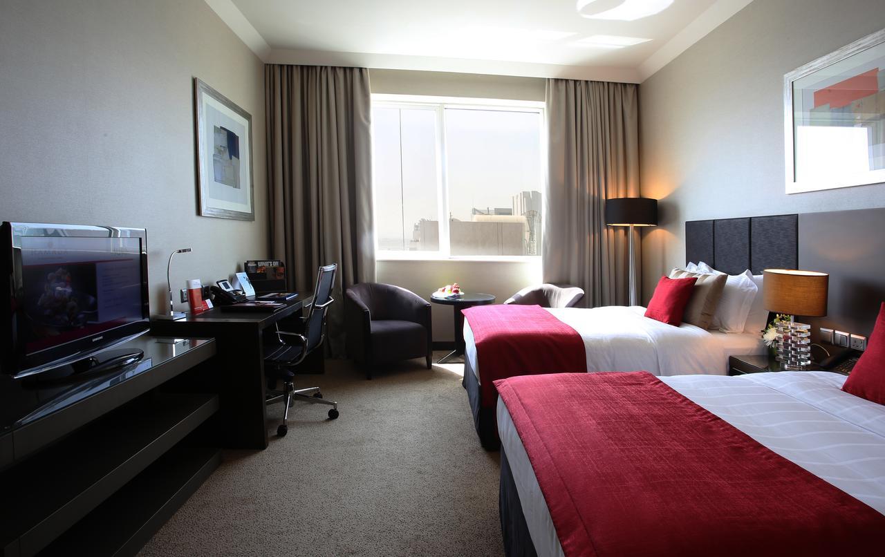 Hotel Ramada Downtown Abou Dabi Extérieur photo